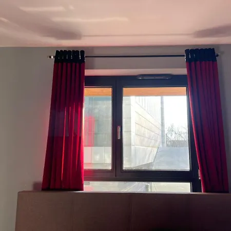 A Large Luxurious Private Room, In A Shared Apartment-close To The Centre Varşova