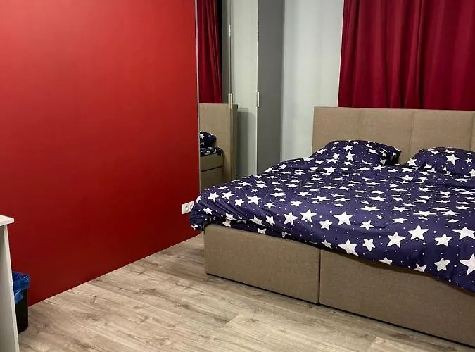 A Large Luxurious Private Room, In A Shared Apartment-close To The Centre Kwatera prywatna