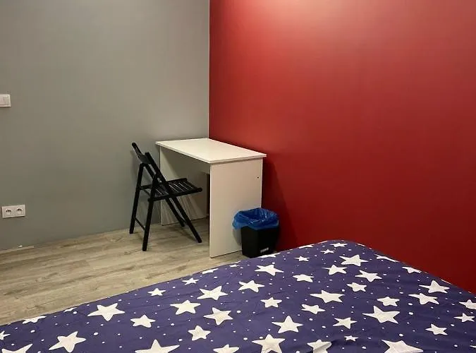 A Large Luxurious Private Room, In A Shared Apartment-close To The Centre Kwatera prywatna *