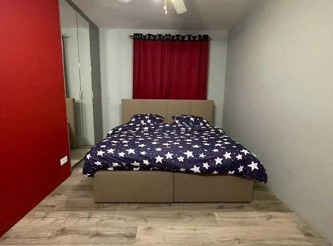 A Large Luxurious Private Room, In A Shared Apartment-close To The Centre Kwatera prywatna *